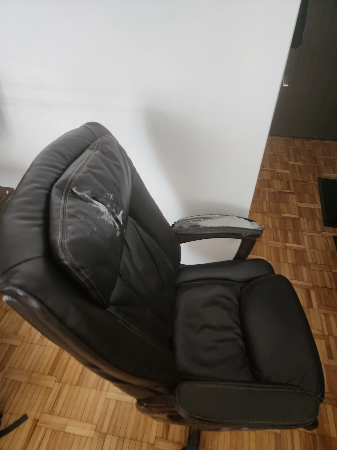 Big office chair - photo 4