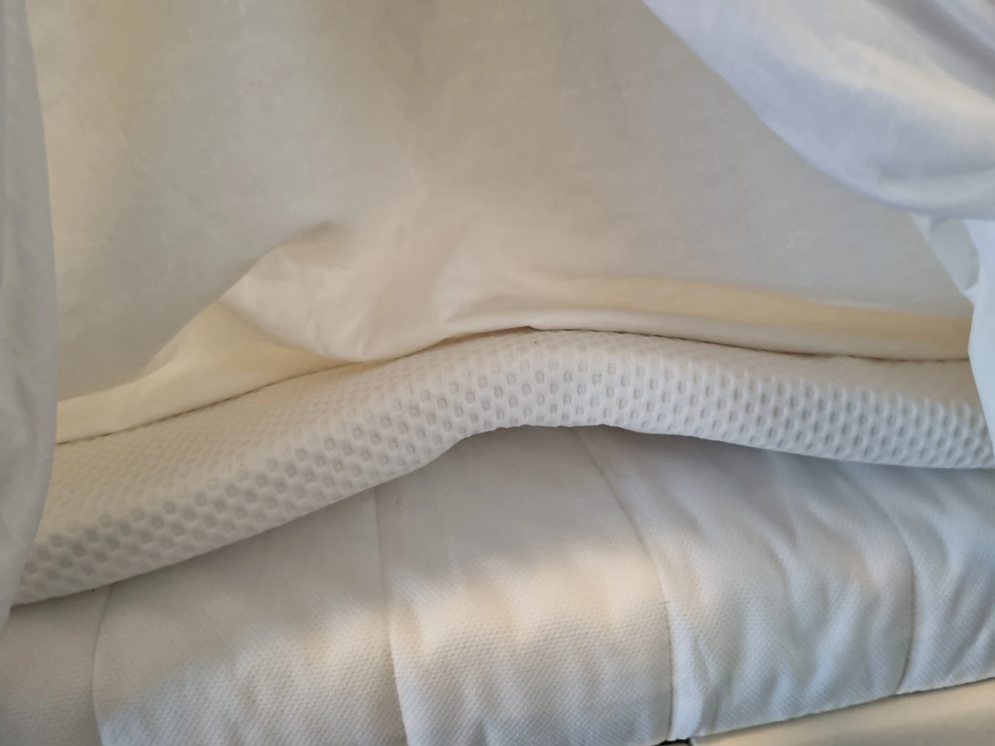 Cream Upholstered Twin Bed Frame + 2 mattress layers - photo 4