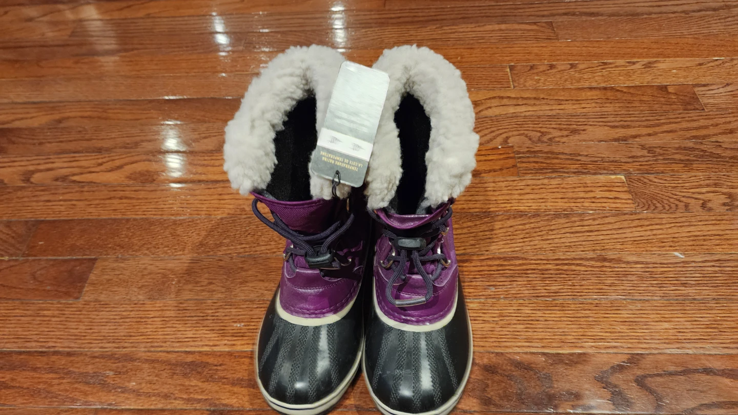 Sorel winter boots purple and black