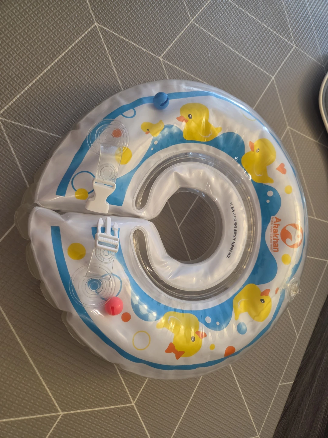 Arakhan Baby Neck Float