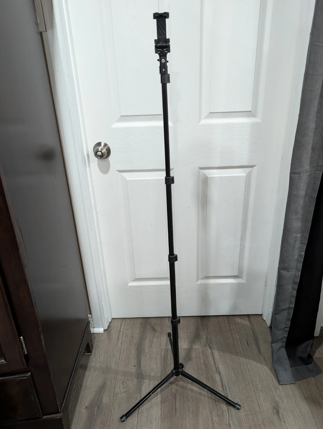 Phone Tripod - photo 2