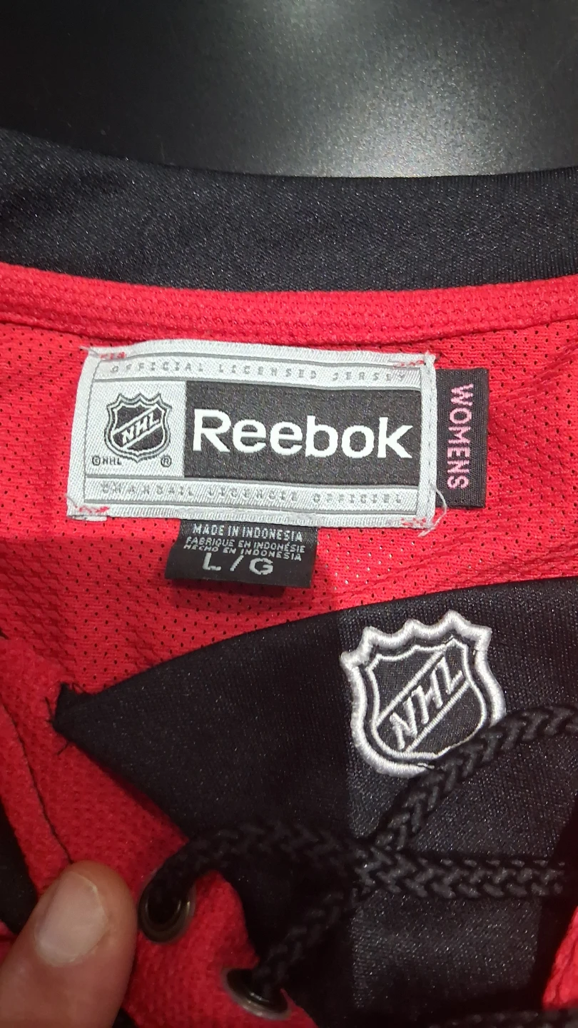 Reebok Calgary Flames NHL Women's Jersey size L - photo 5