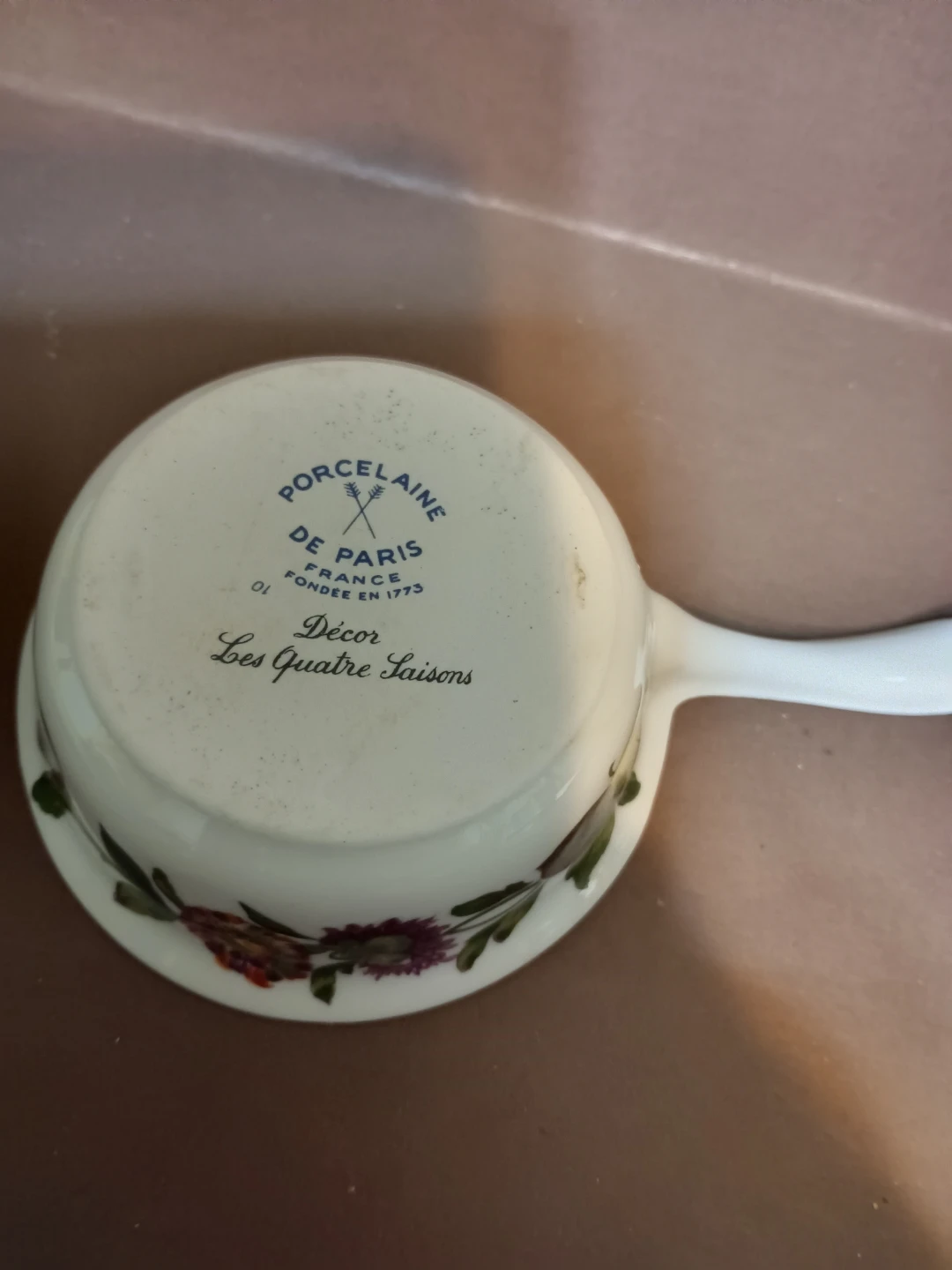 Porcelaine de Paris Handled Soup Bowl - photo 2