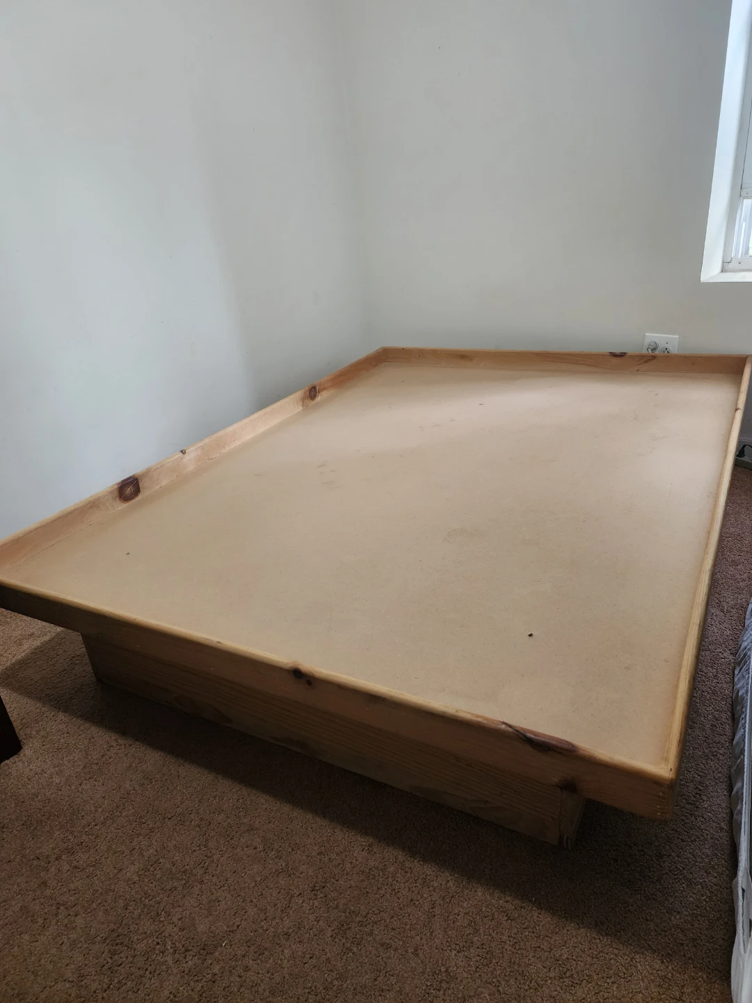 Free Bed Frame/Platform - Full Size - 75 x 54