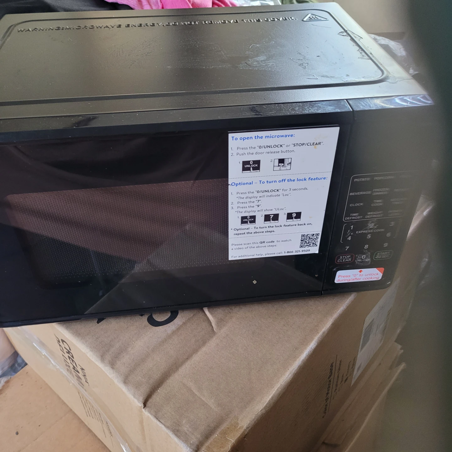 700 Watt Countertop Microwave