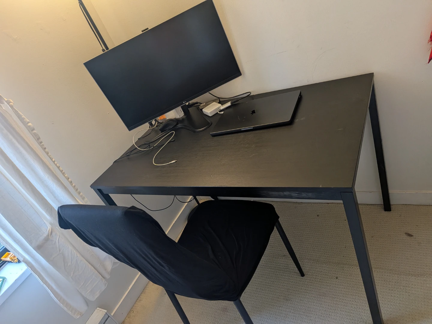 Black table with one chair - photo 2