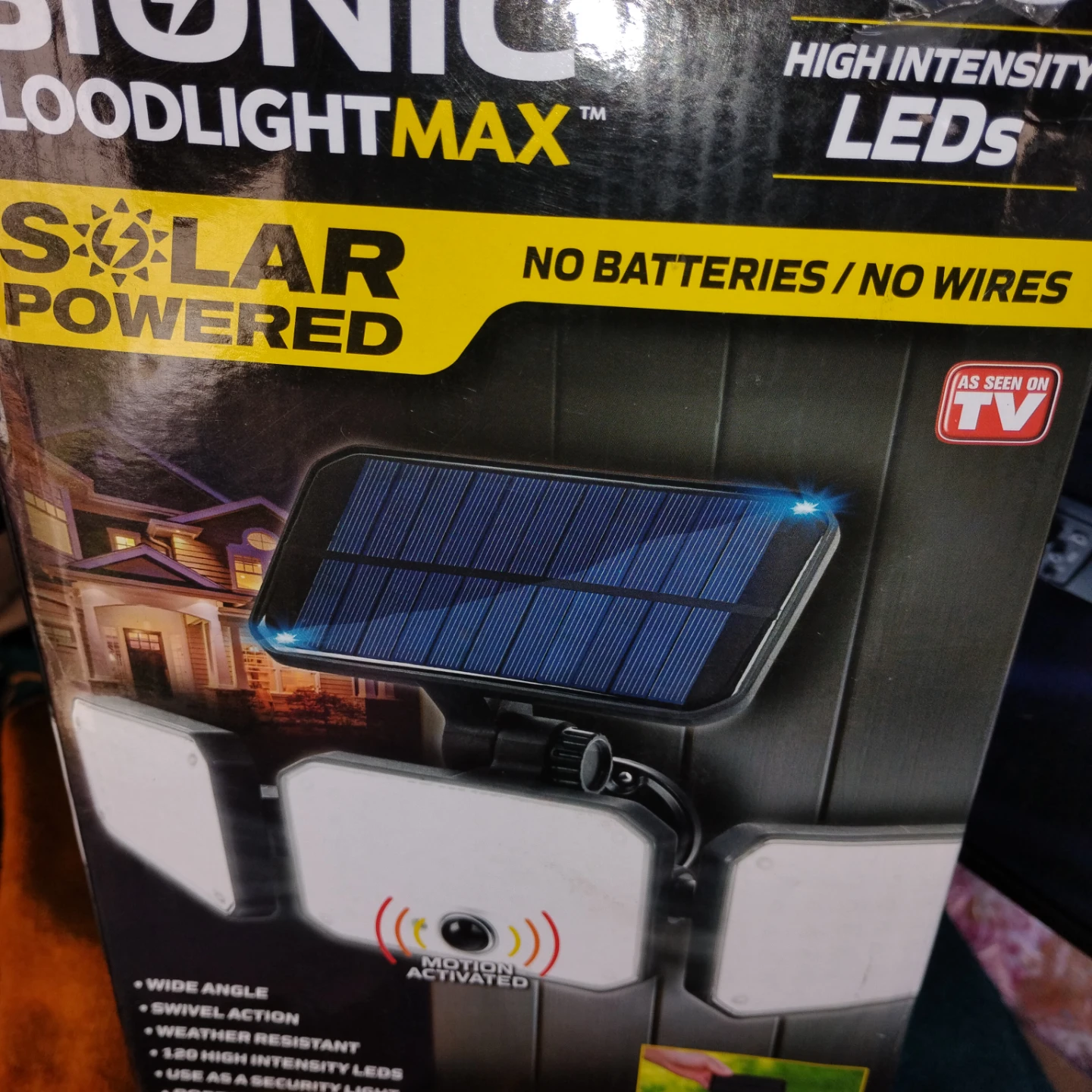 Bionic Floodlight Max Solar Powered Light