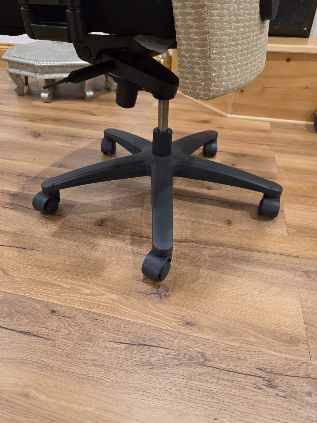 Teknion Office Chair - photo 5