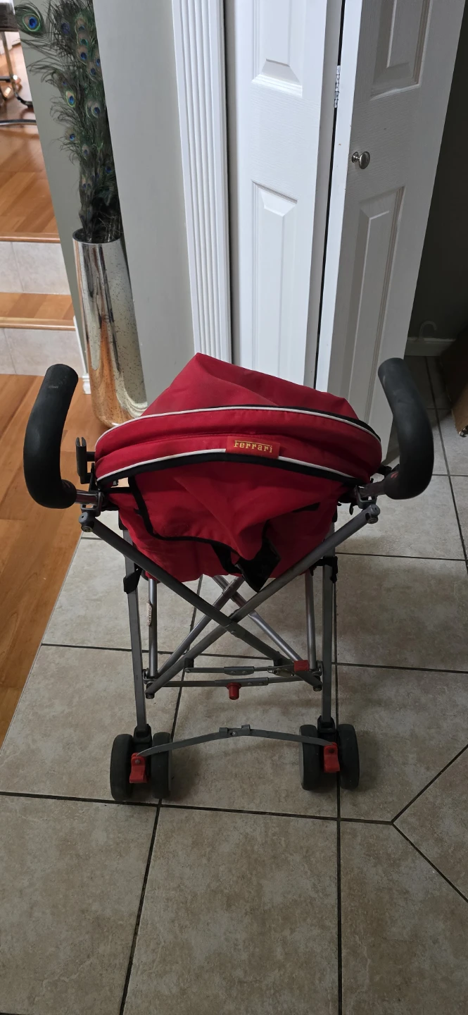 Ferrari Umbrella Stroller - photo 4