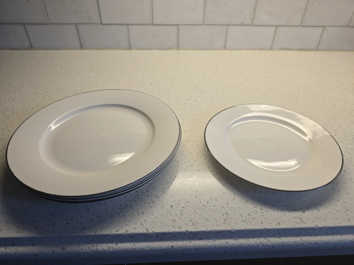 Set of 36 White Dinner and Side Plates - photo 4