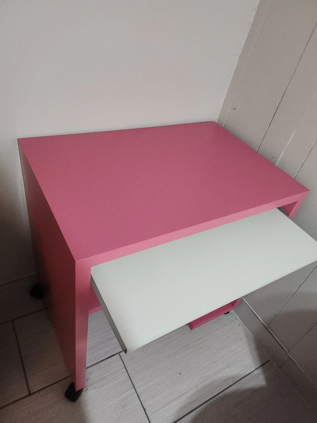Pink Mobile Computer Desk