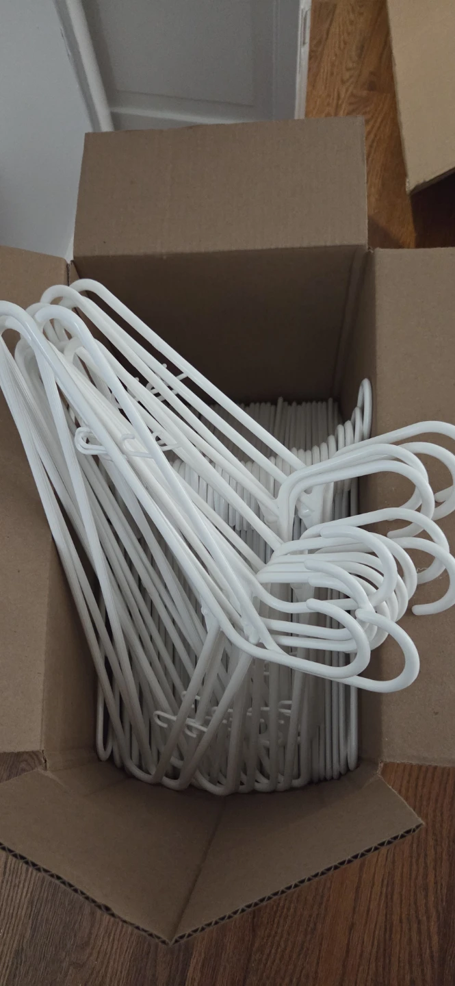 50 White Plastic Clothes Hangers