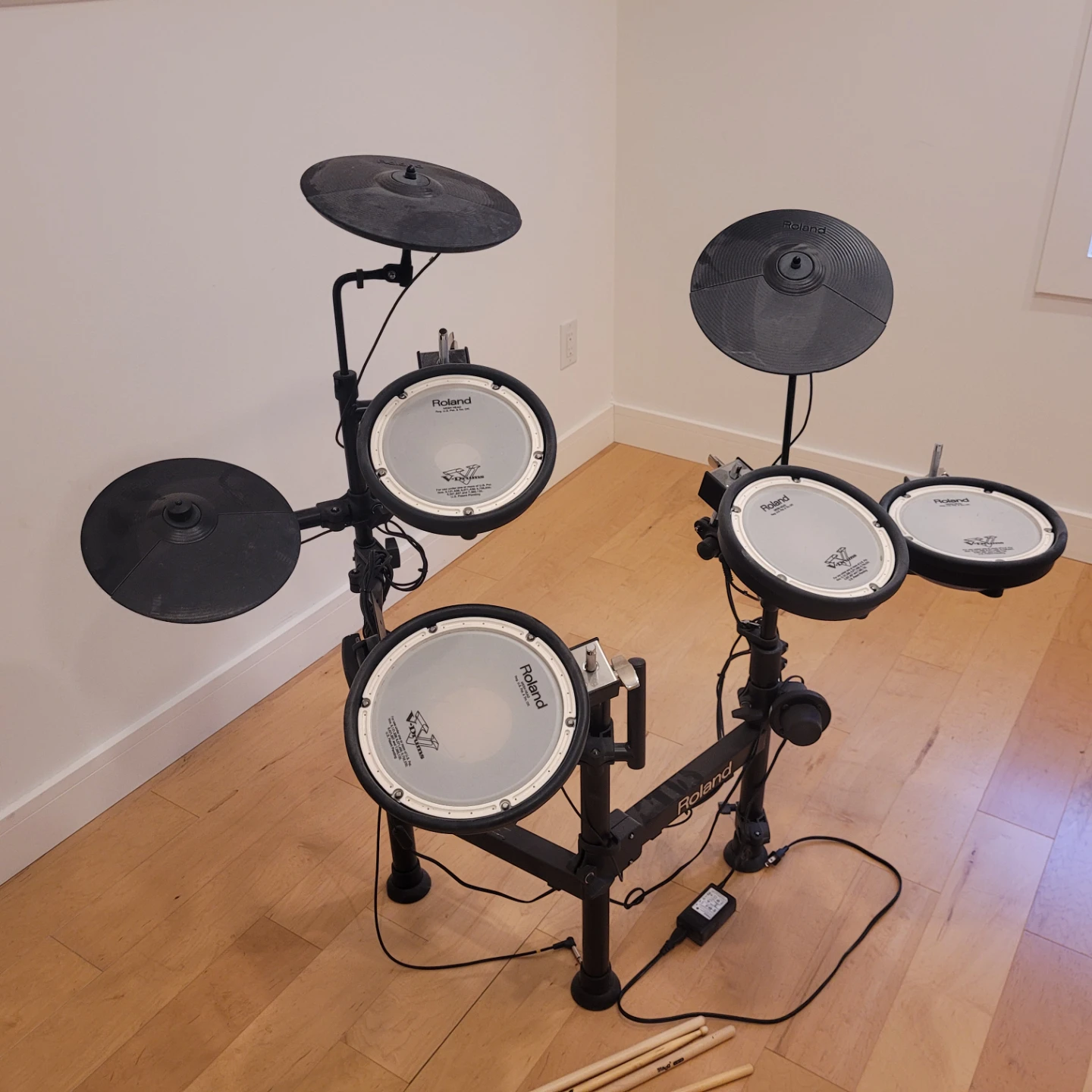 Roland V-Drums Electronic Drum Set