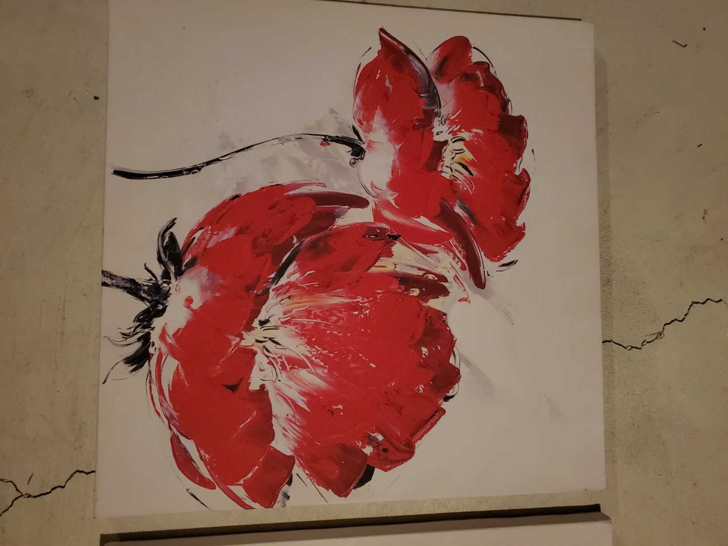 Set of two red floral wall art canvases - photo 2