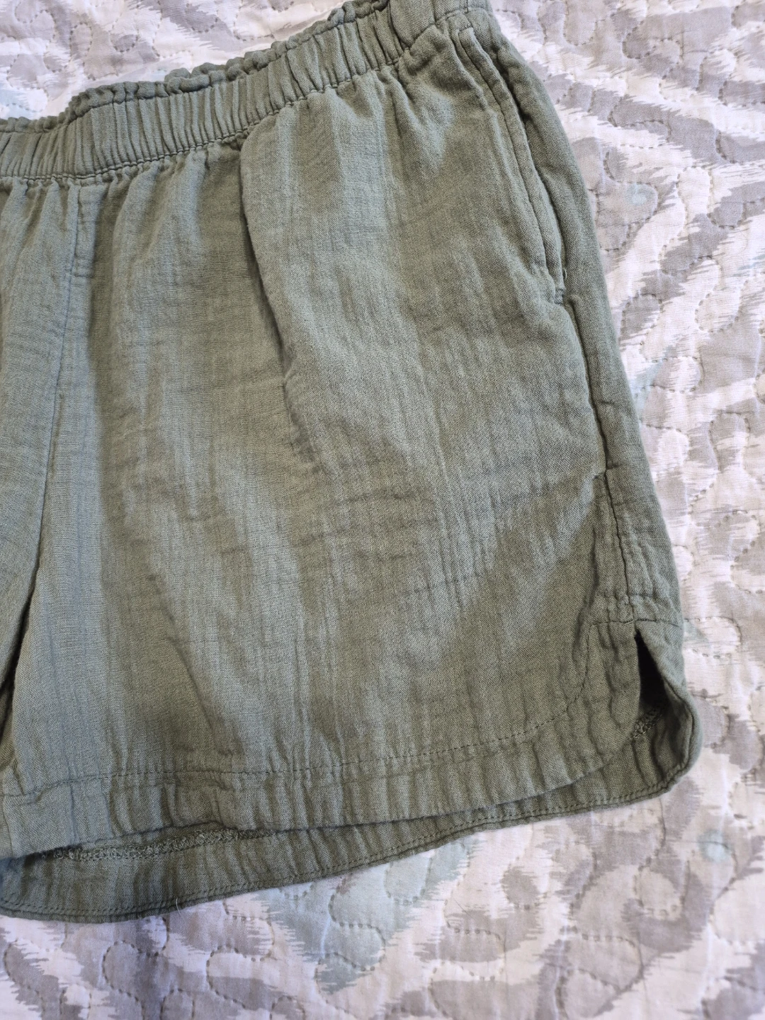 Ladies Old Navy Size XL Shorts - photo 2