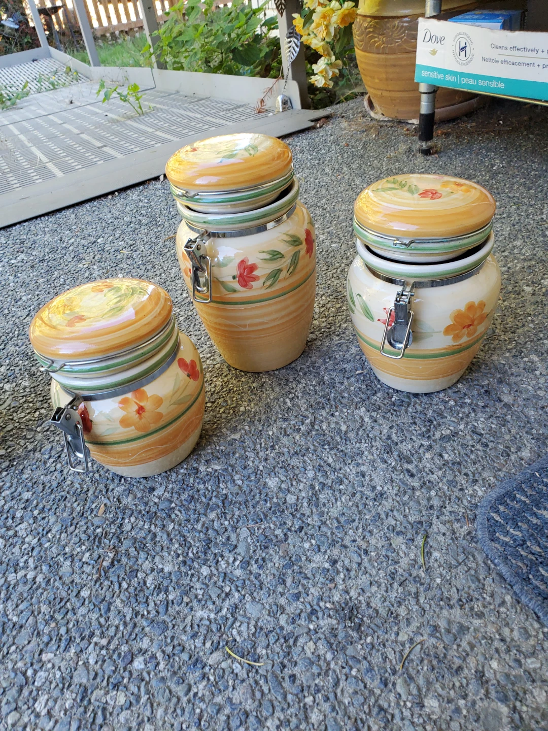Set of 3 Ceramic Canisters - photo 2