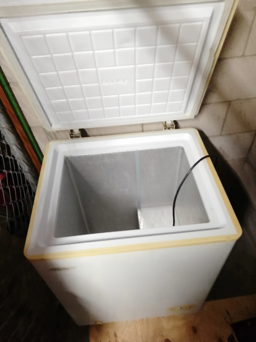 Danby chest freezer - photo 3
