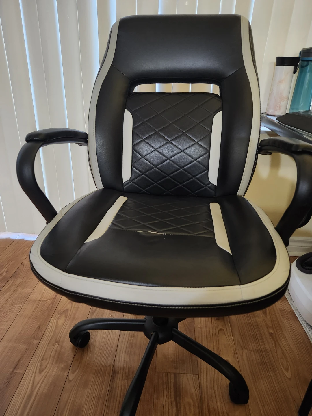 Black and White Office Desk Chair - photo 3
