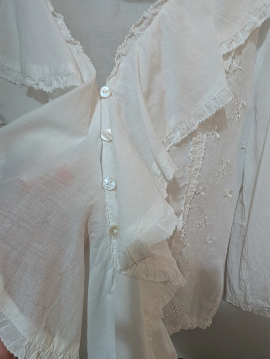 White embroidered blouse - photo 2