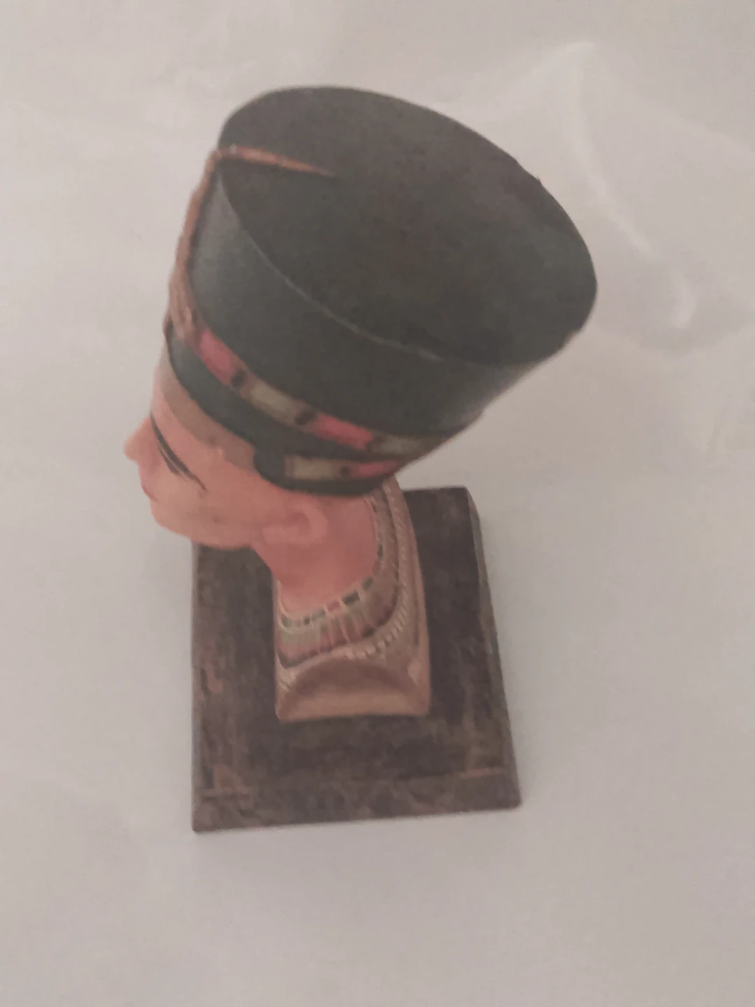 Nefertiti Bust Statue - photo 3