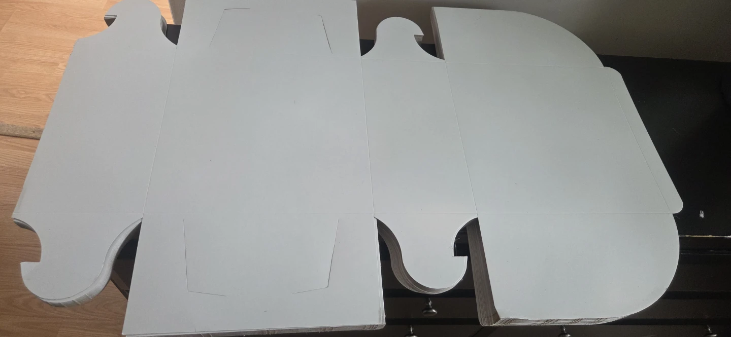 Assorted Cake Boxes and Gold Cake Boards - photo 5