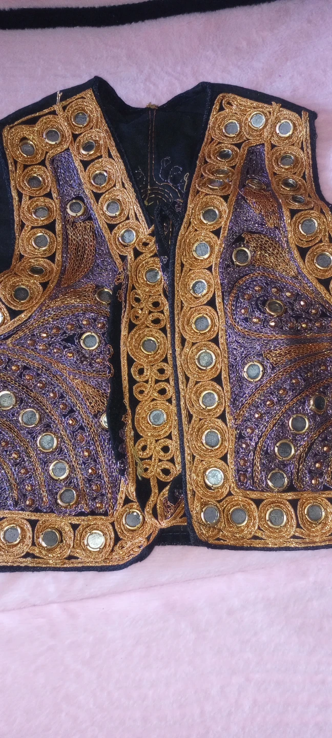 Kids Traditional Embroidered Vest with Mirror Work - photo 3