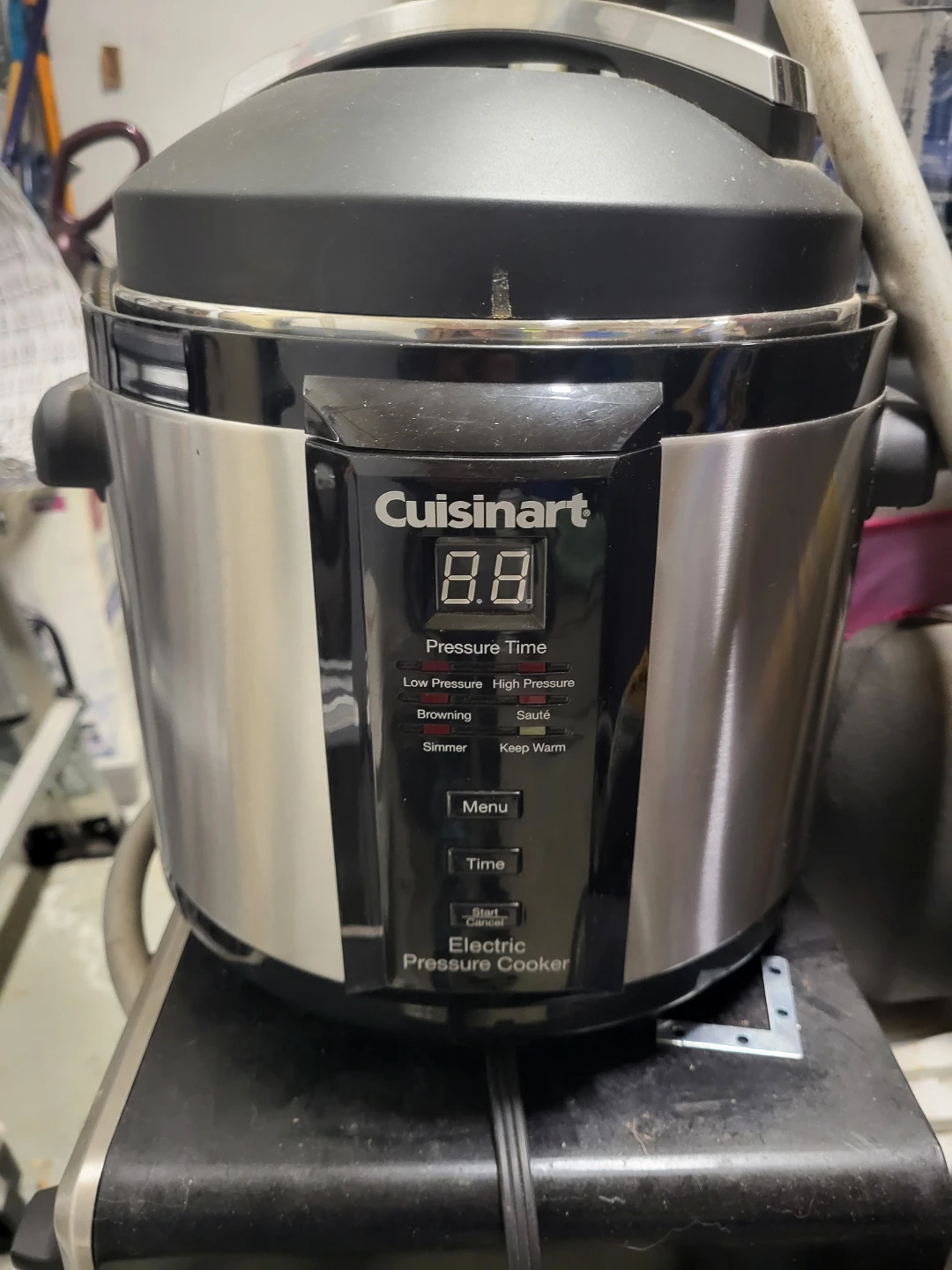 Pressure cooker