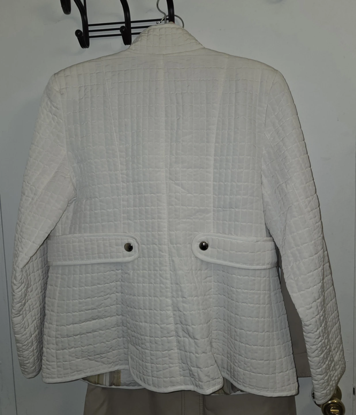 AK by Anne Klein Quilted Lined Jacket in a Women's M - photo 2