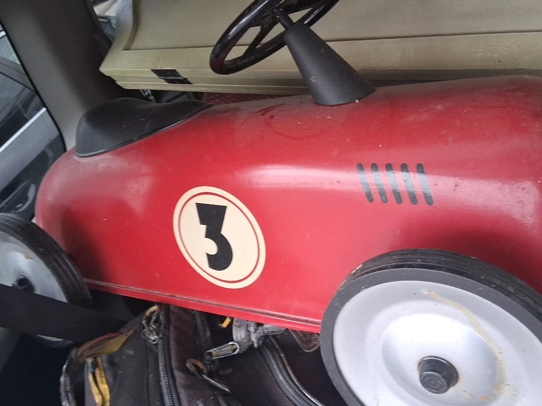 Vintage Style Red Ride-on Race Car