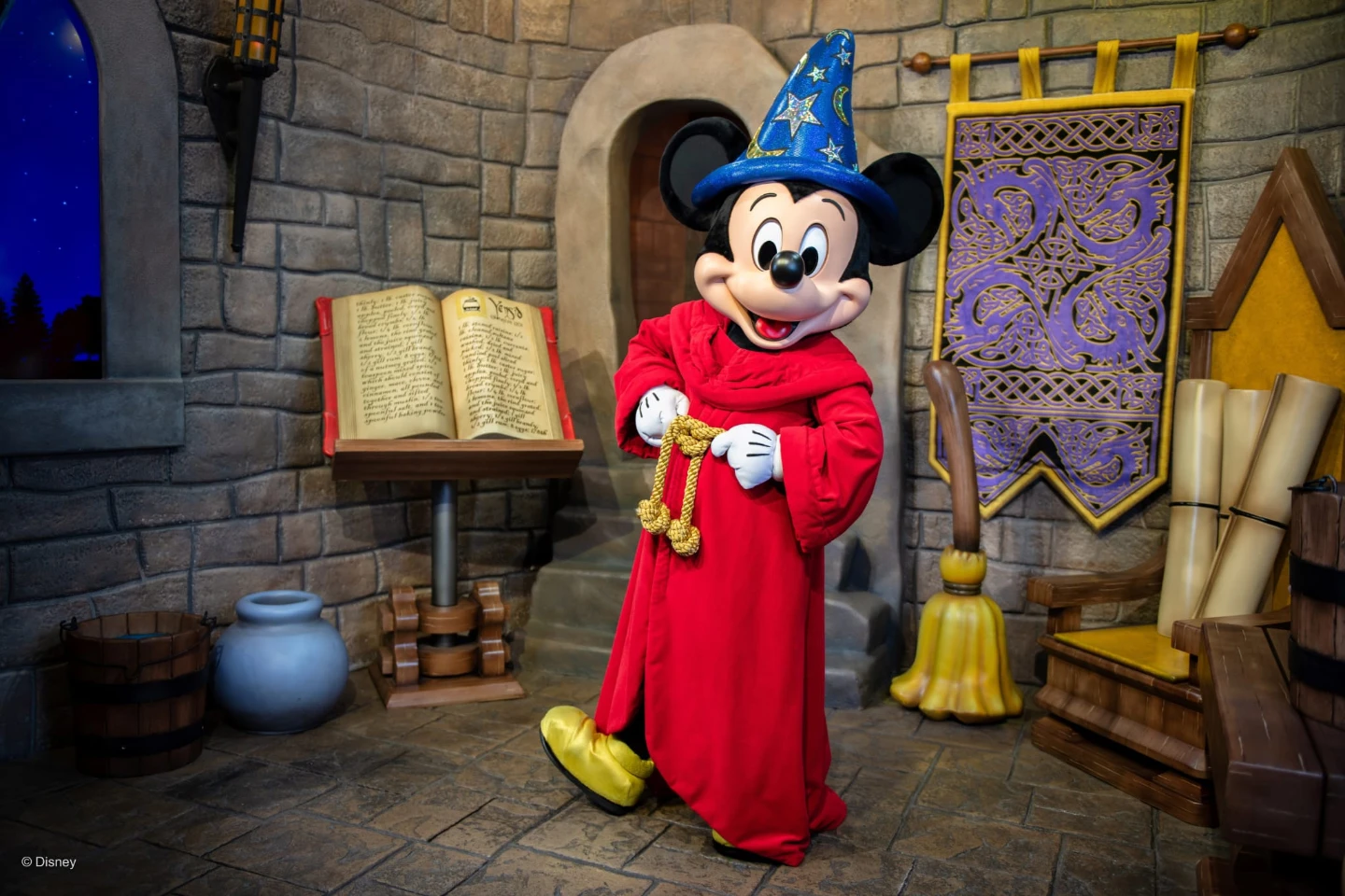 Disney Park tickets/Passes 8 single day adult passes Expire 2030 - photo 2