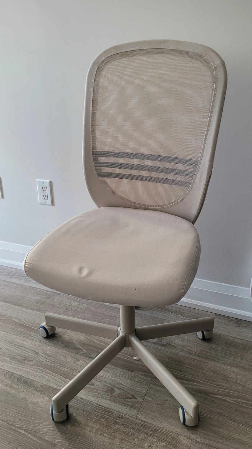 (Free) Beige Mesh Office Chair