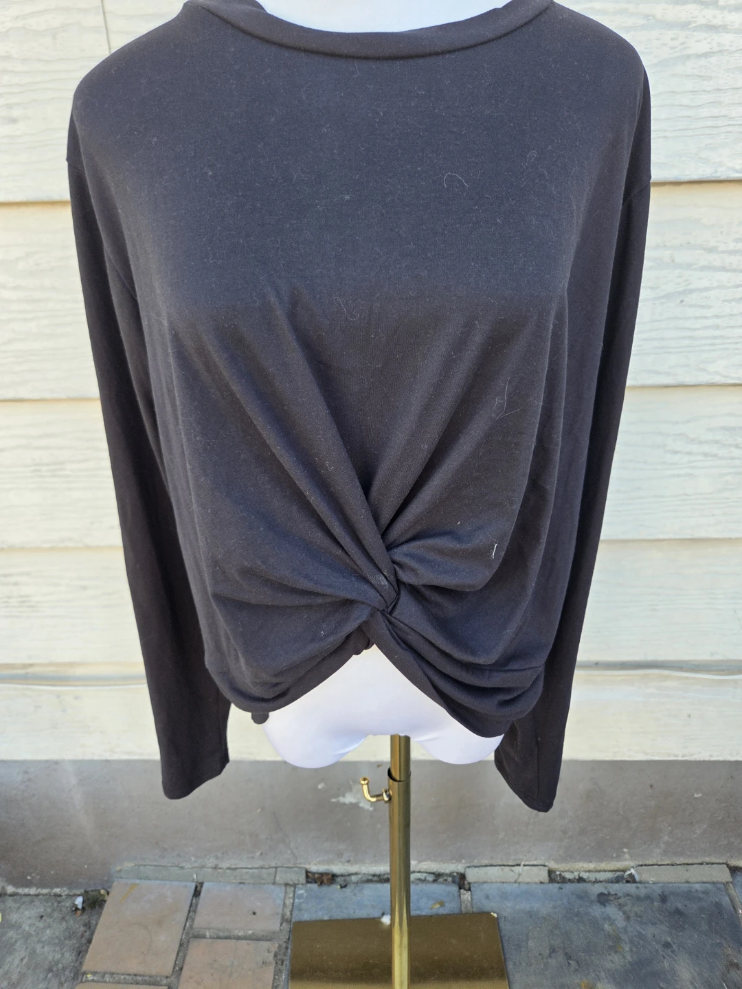 Black Long Sleeve Twist-Front Top - photo 4