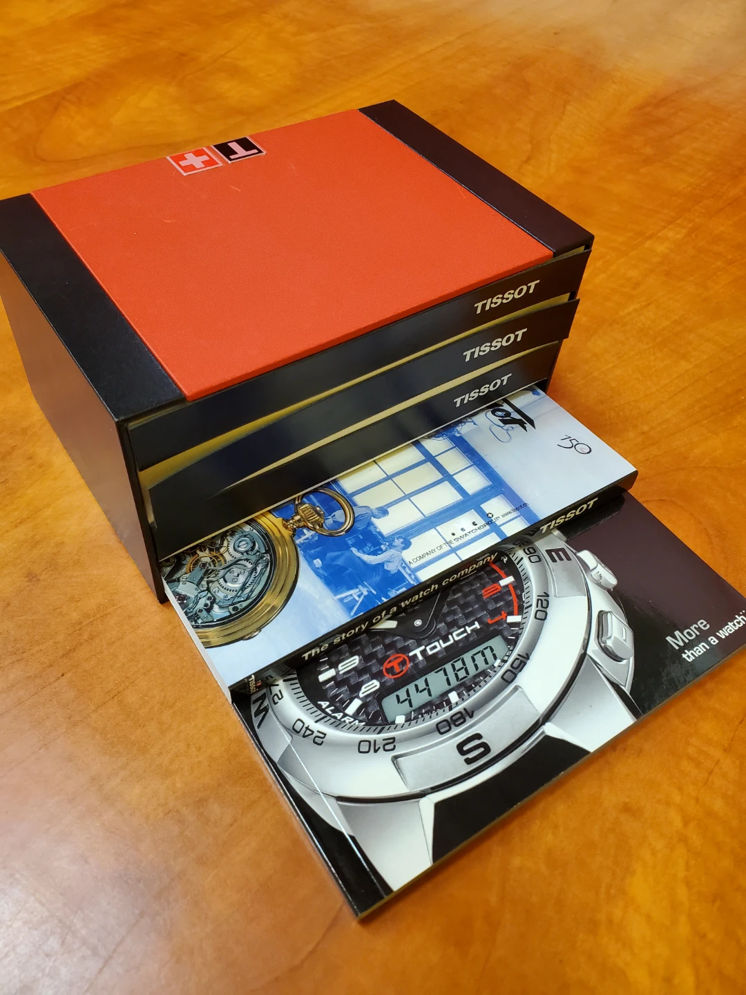 Tissot Watch Box with Booklet - photo 3