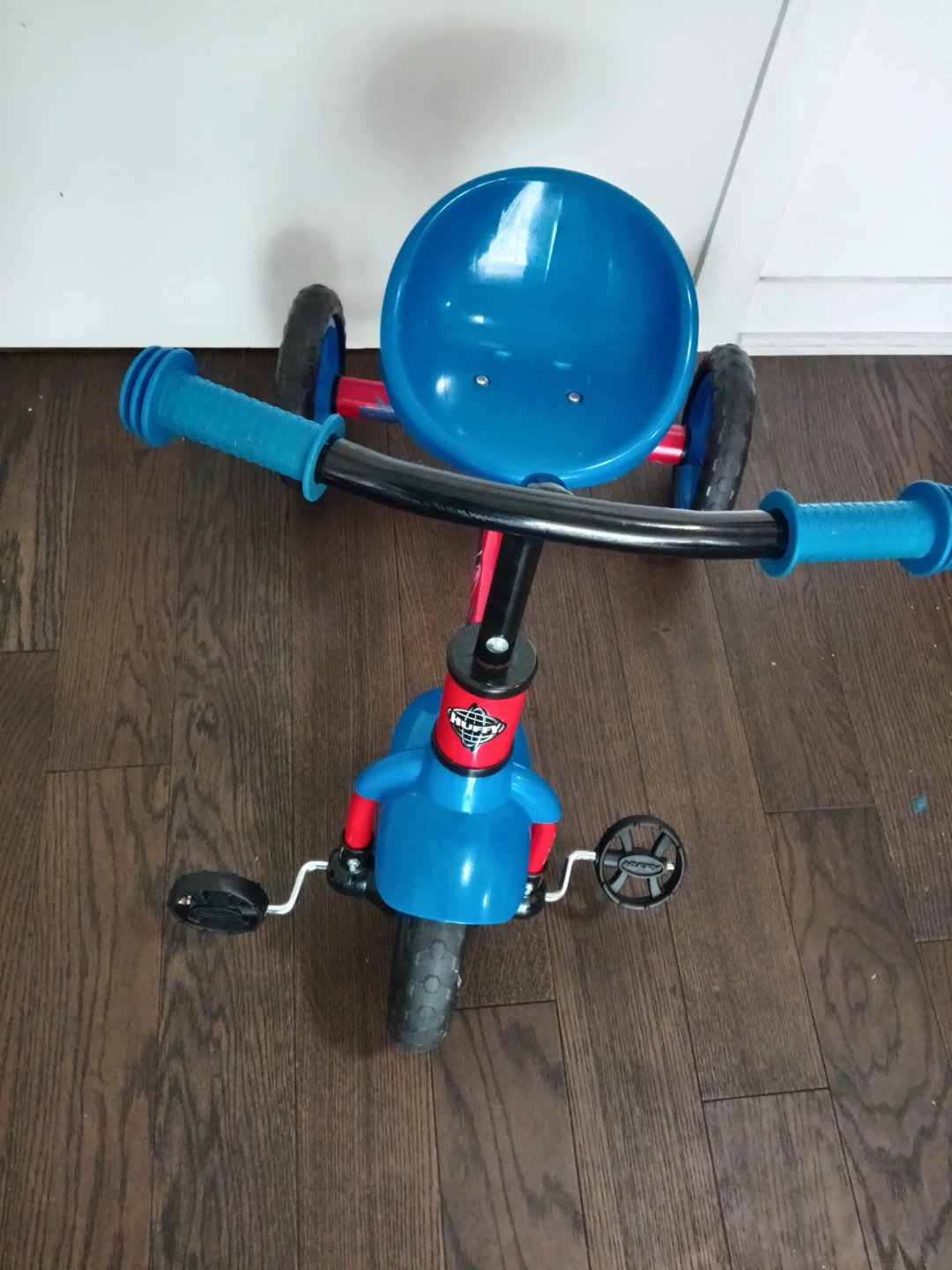 Huffy Spider-Man Tricycle - photo 2