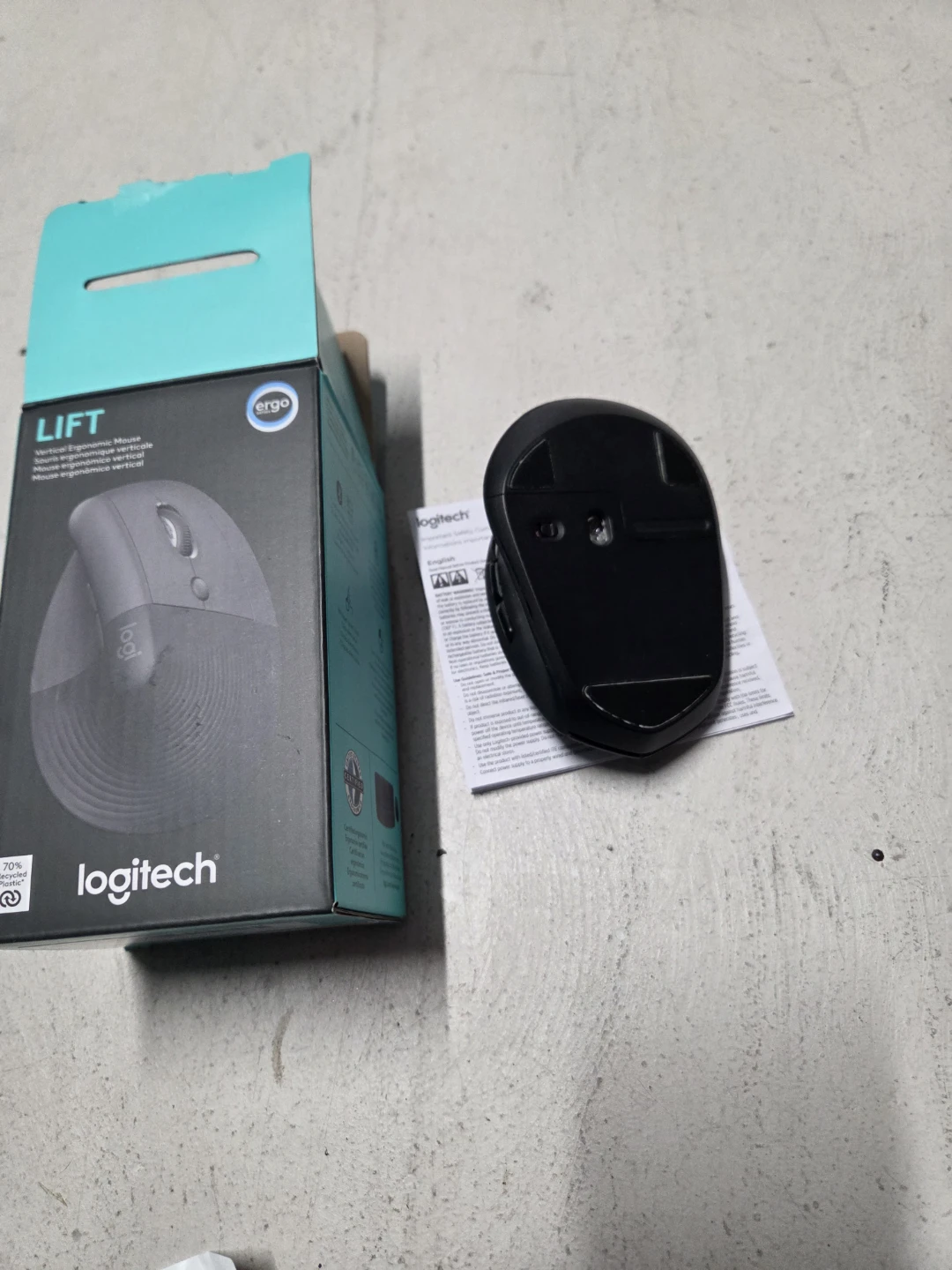 Logitech Lift Vertical Ergonomic Mouse - photo 4