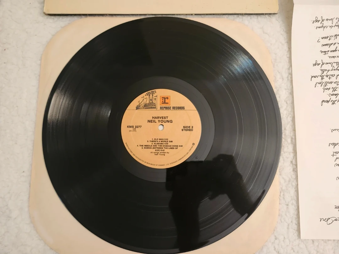 Neil Young Harvest Vinyl Record - photo 3