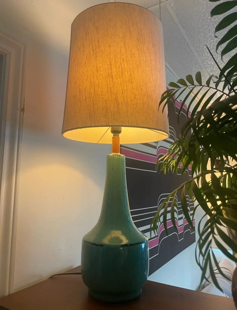 Mid-Century Style Ceramic Table Lamp - photo 2