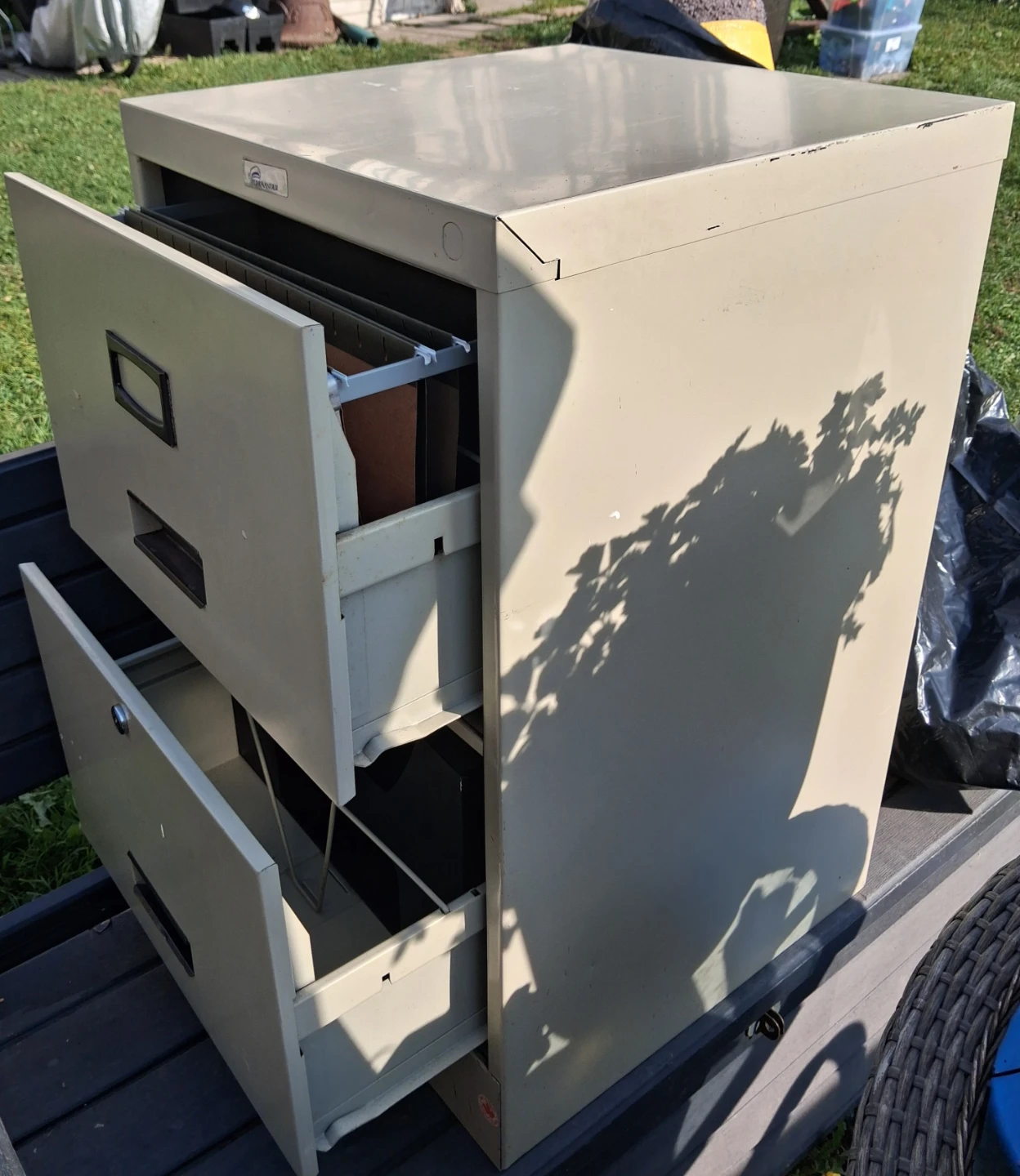 Legal size Commander 2-Drawer Filing Cabinet