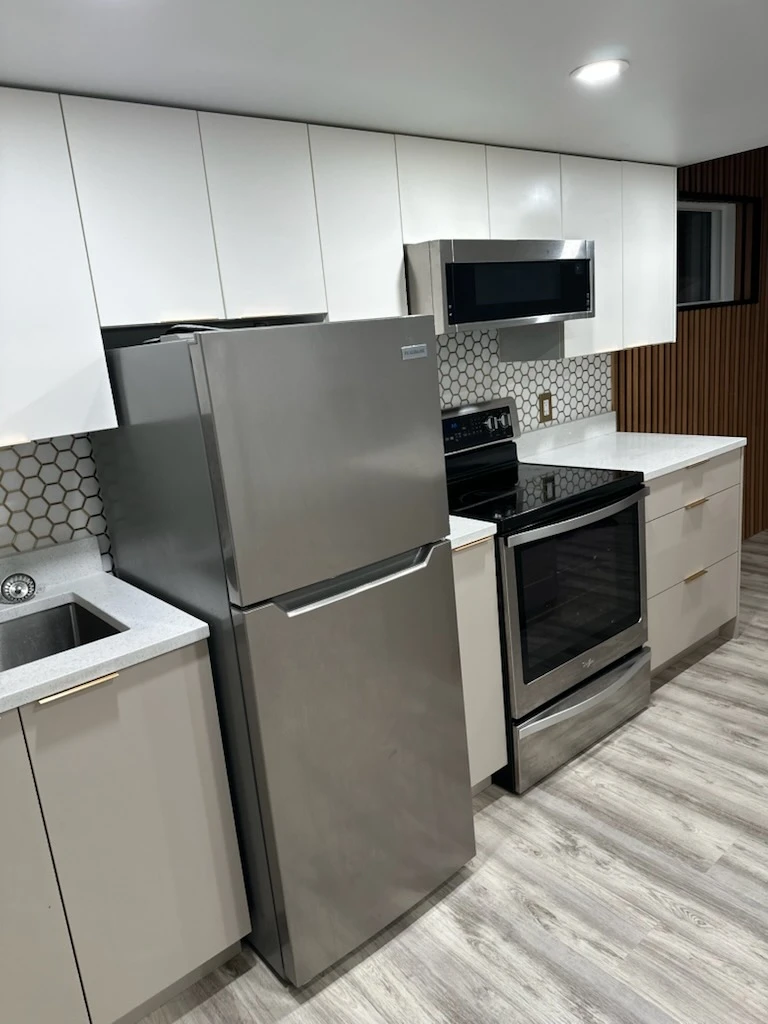 Basement Suite For Rent - photo 3