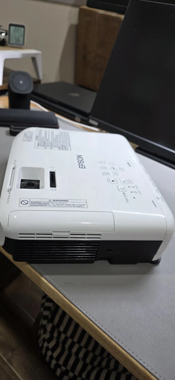 Epson VS250 3LCD Projector - photo 2