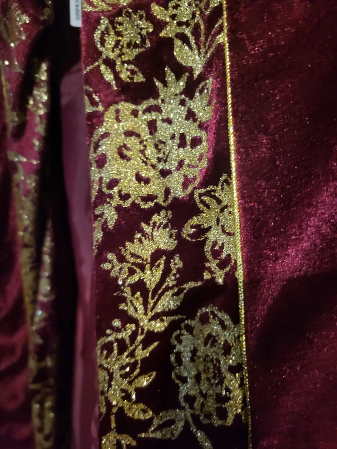Renaissance Style Velvet Costume Gown and Cape Size 7/8 - photo 4