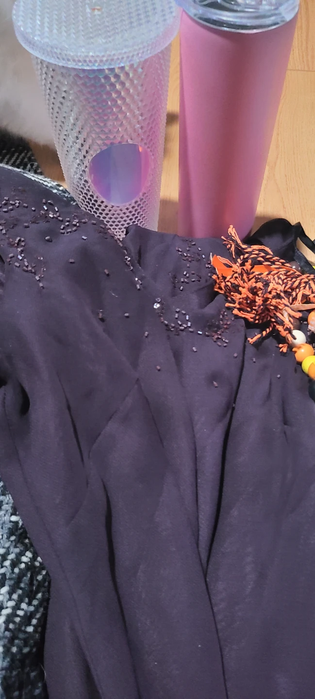 Pending pickup---Free Suzy Shier Coat and Assorted Items Bundle - photo 4