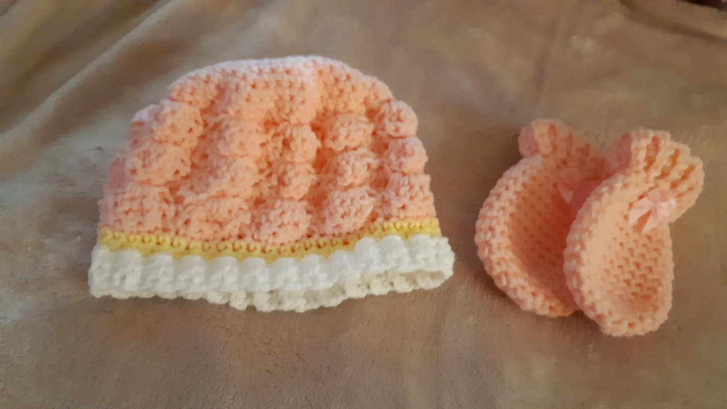 Handmade Crocheted Baby Sets - photo 2