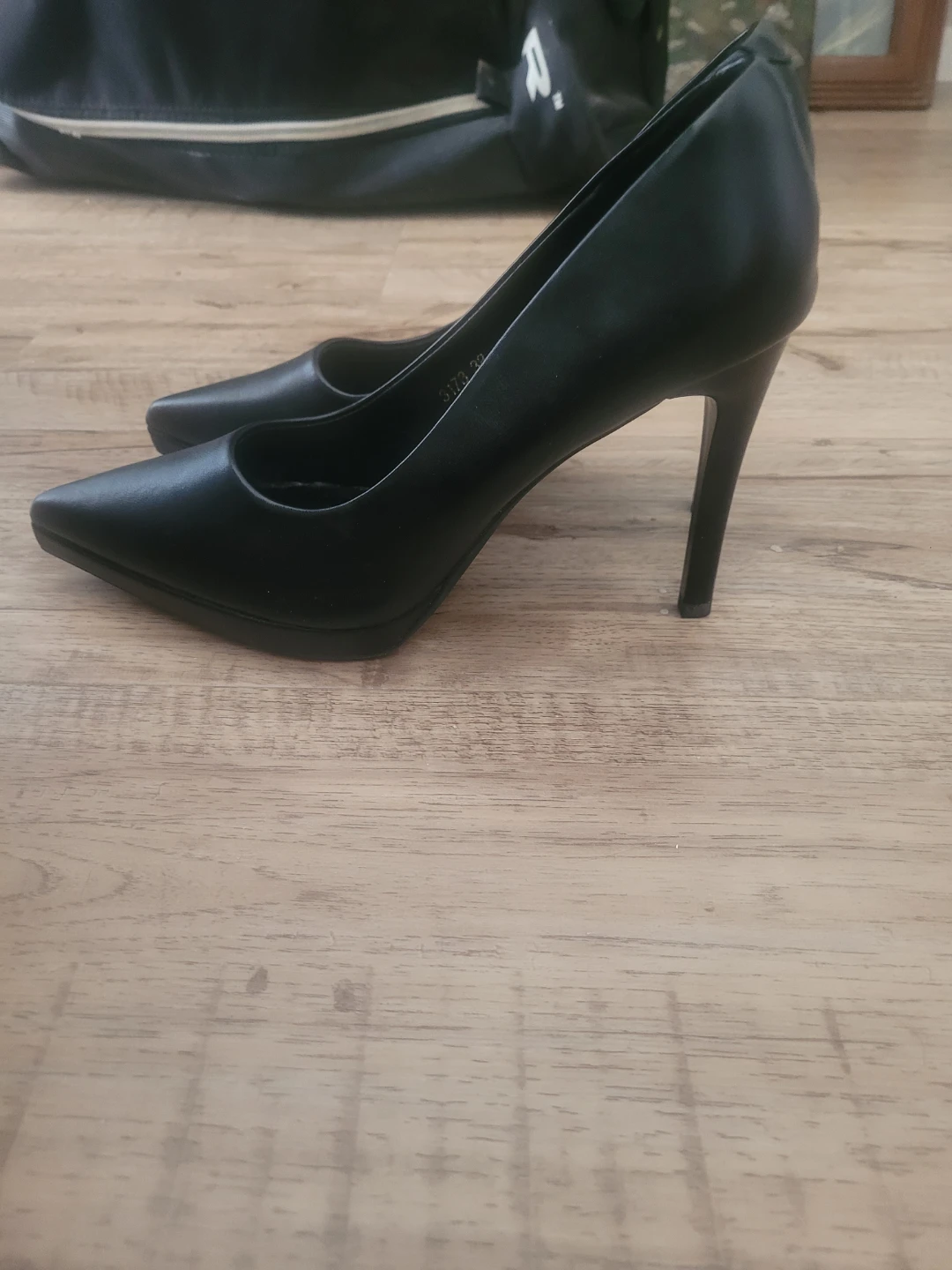 Black Pointed Toe Stiletto Heels