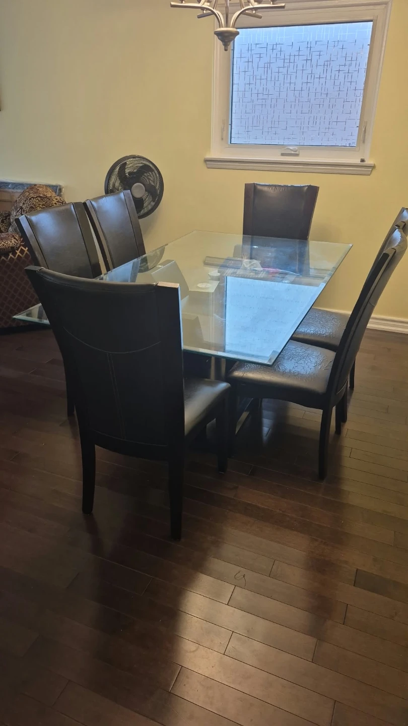 Modern Glass Top Dining Table + 6 Dark Leatherette Chairs Set - photo 2