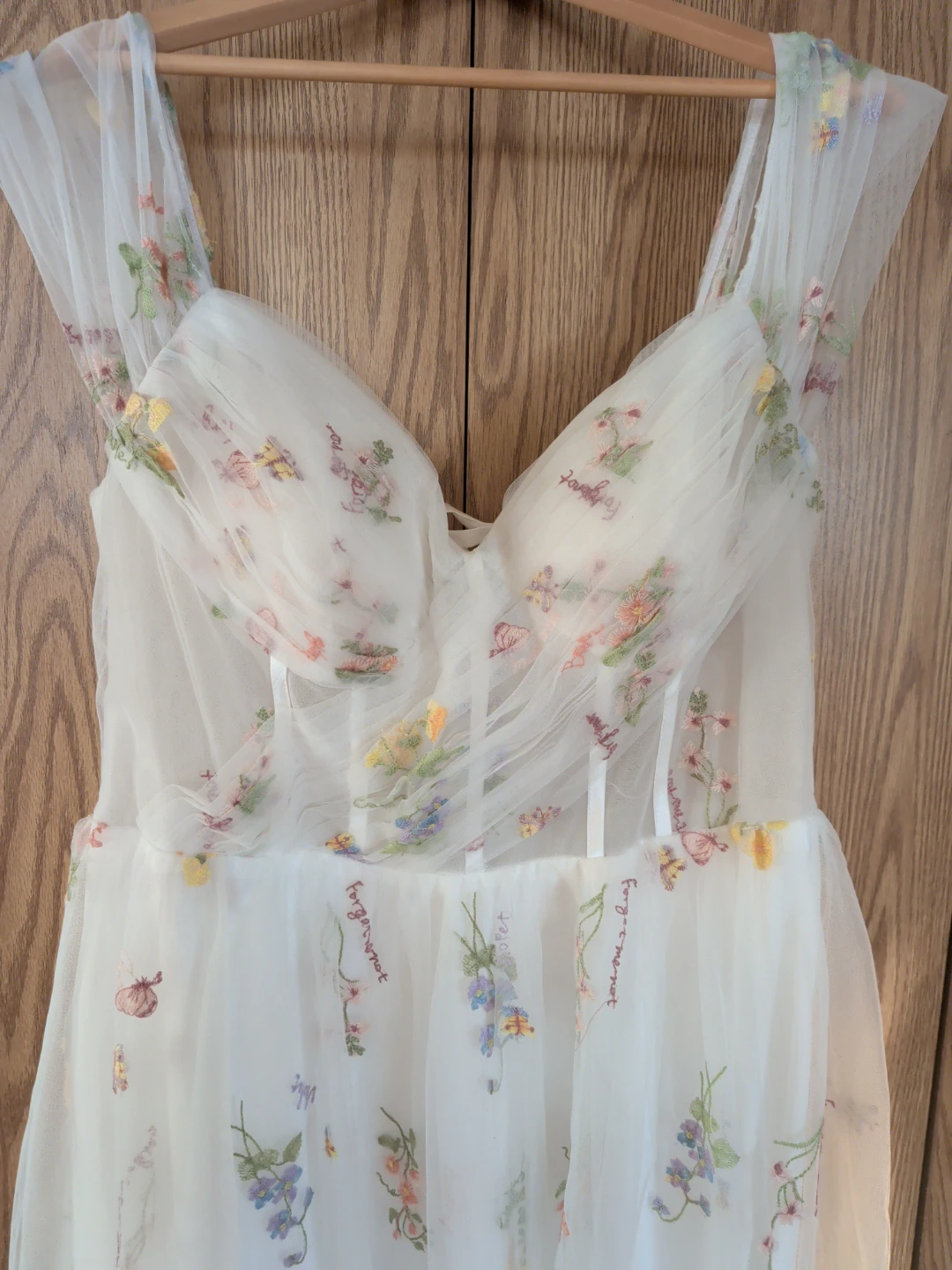 Gorgeous nature inspired gown - photo 4