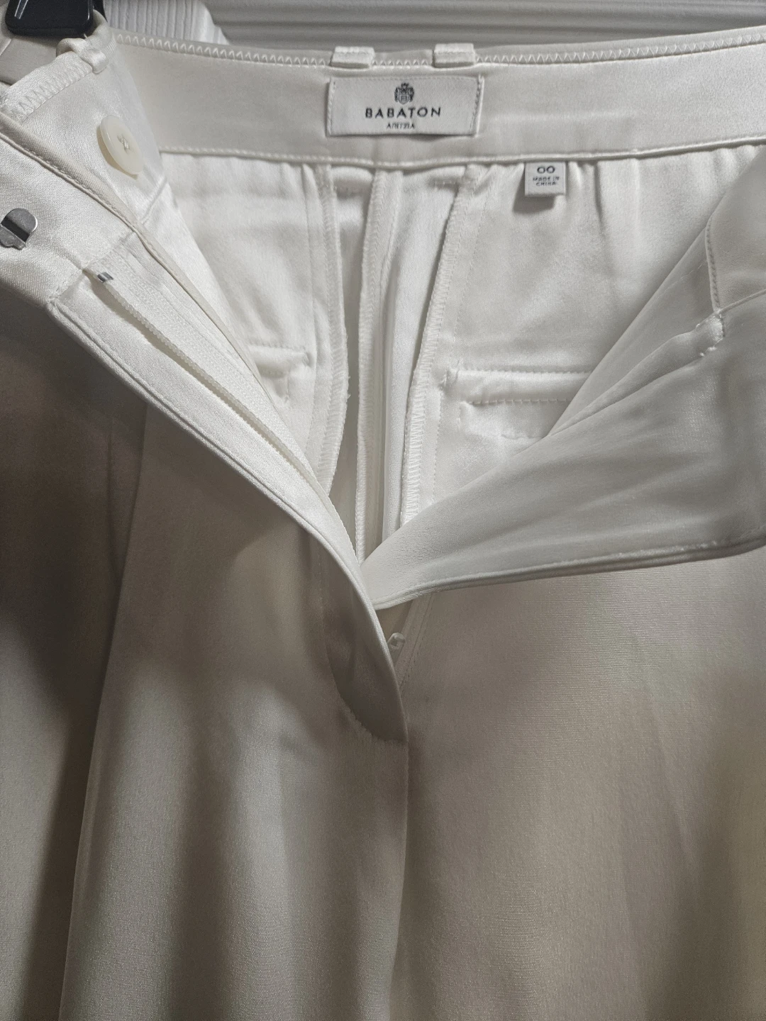 Babaton White Cargo Pants Size 00 - photo 2