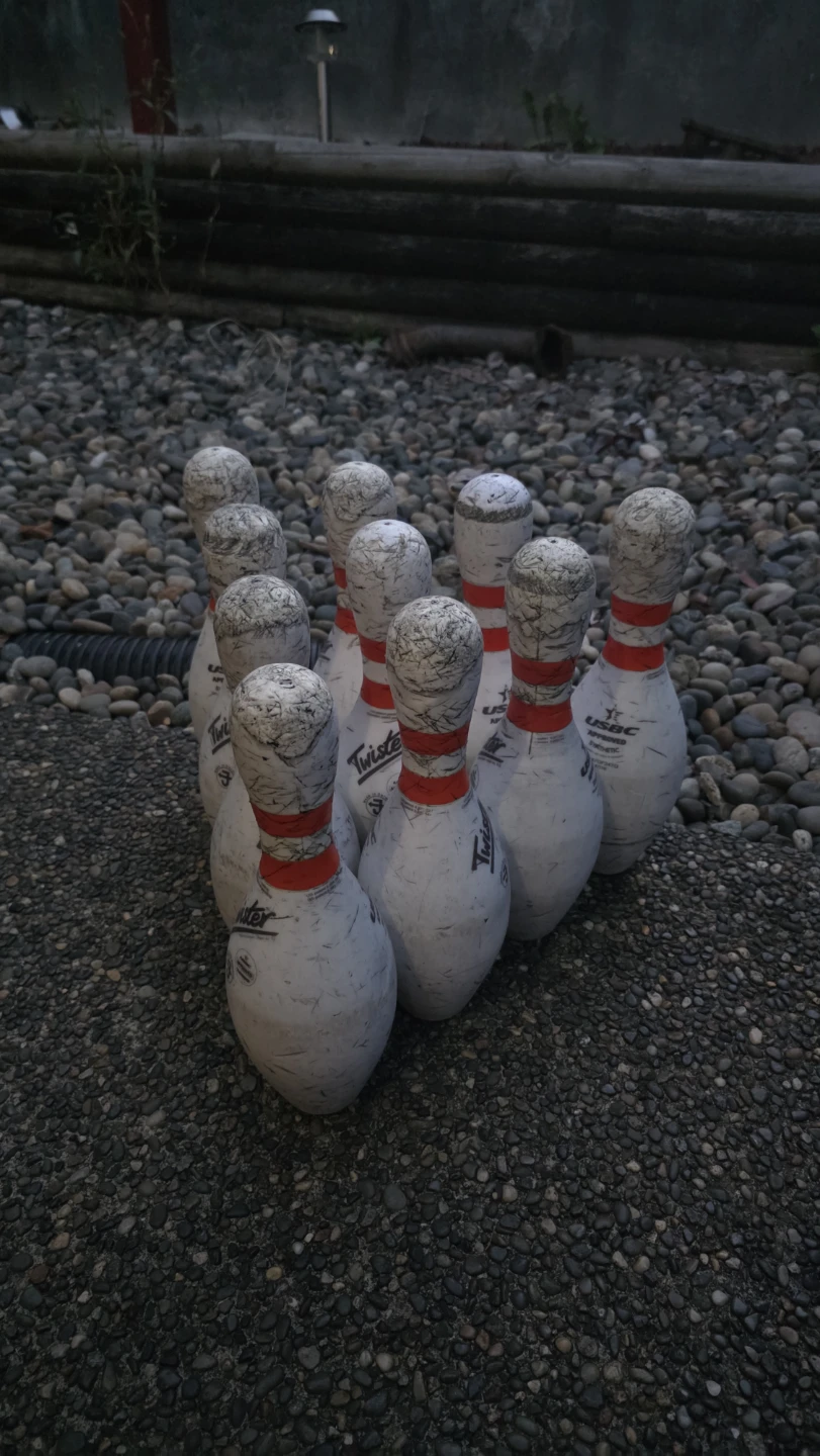 Set of 10 Twister Bowling Pins
