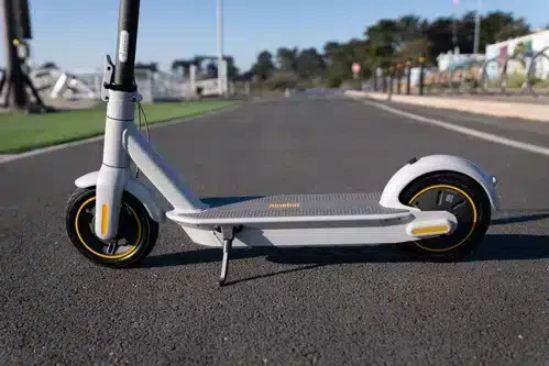 Ninebot Electric Scooter G30LP - photo 3