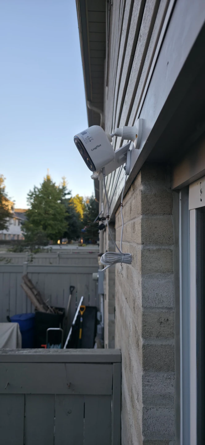 MaxiViz Solar Security Cameras